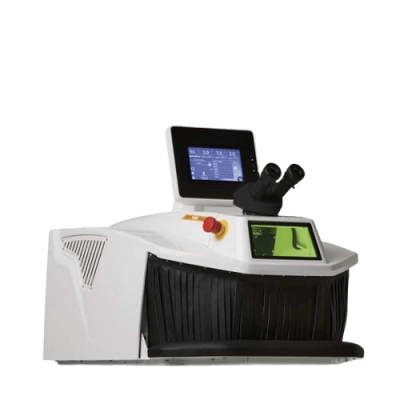 Dispositivo médico o científico blanco con pantalla táctil, panel de control y ocular binocular, sobre un fondo liso.